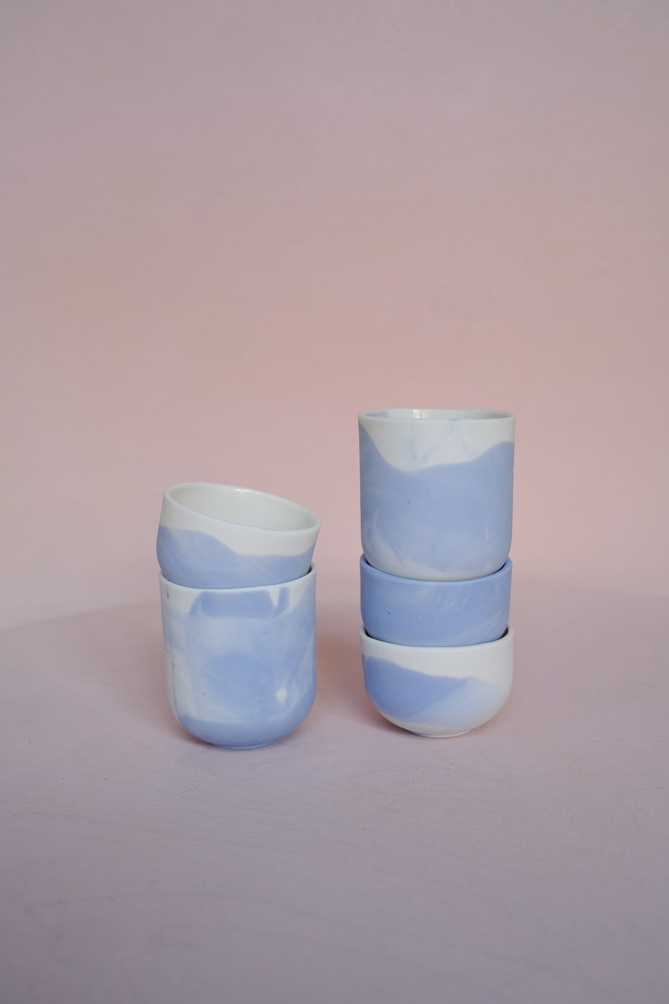 Rounded Porcelain Cup in S