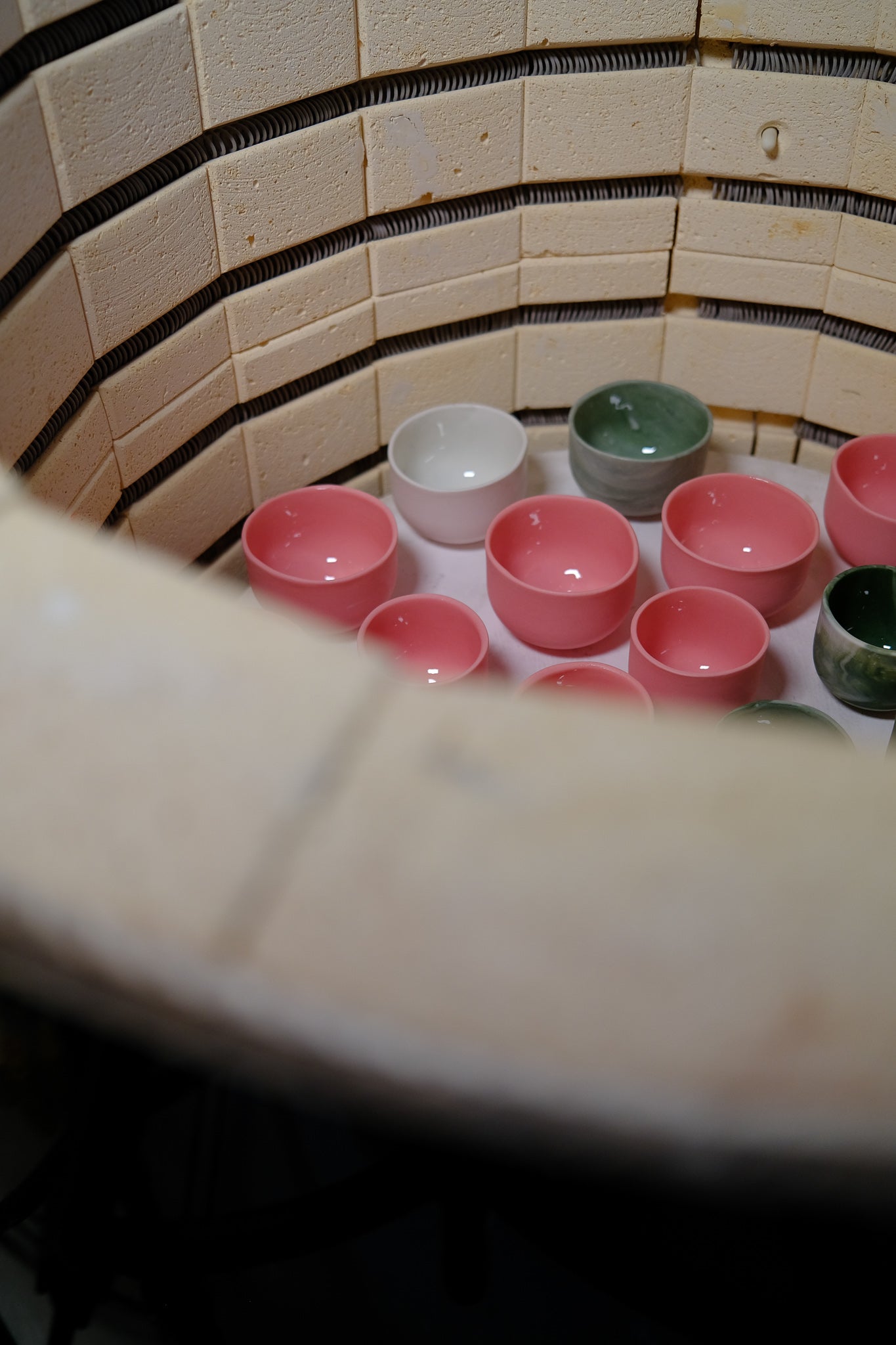 Rounded Porcelain Cup in M