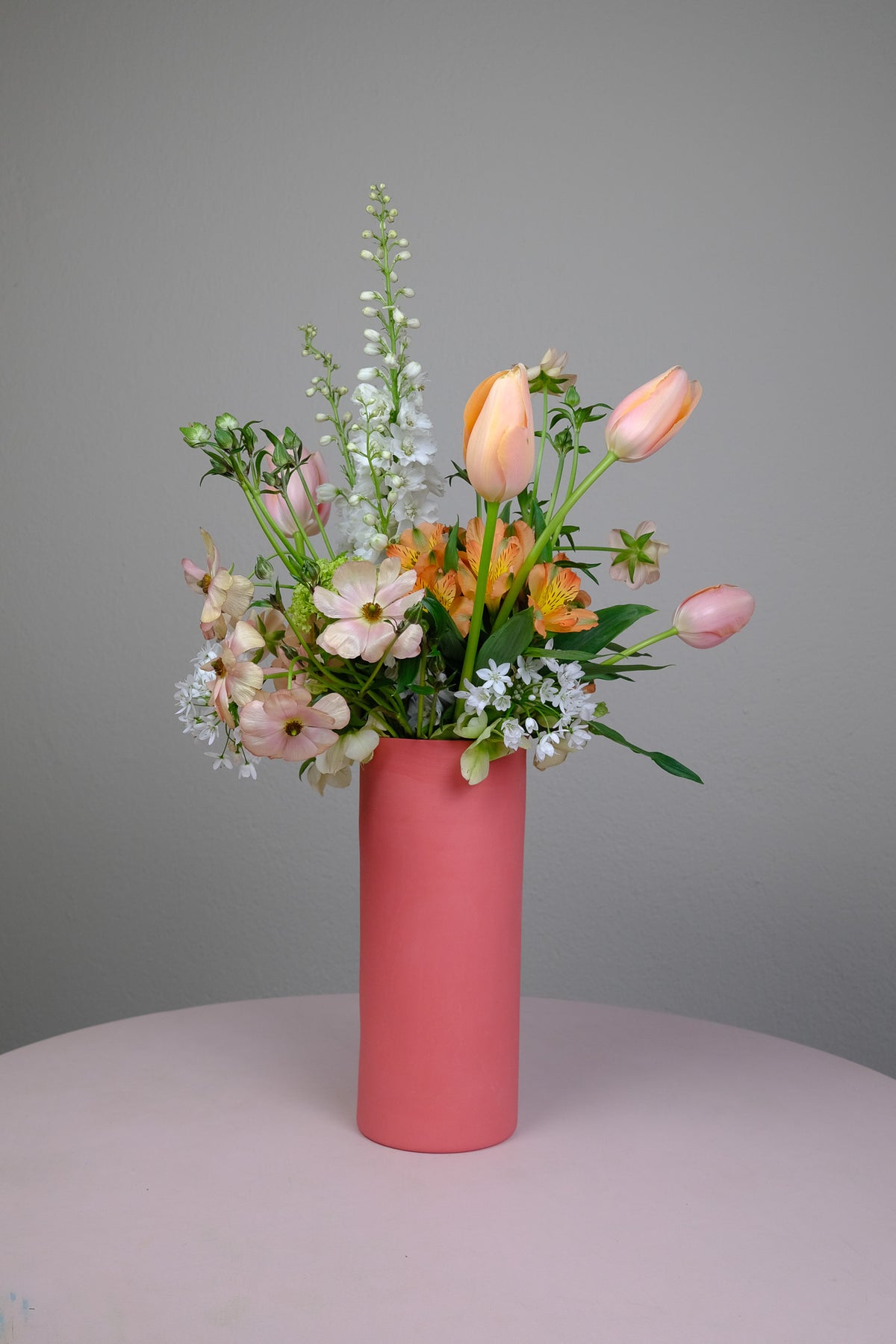 Zylindrische Porzellanvase