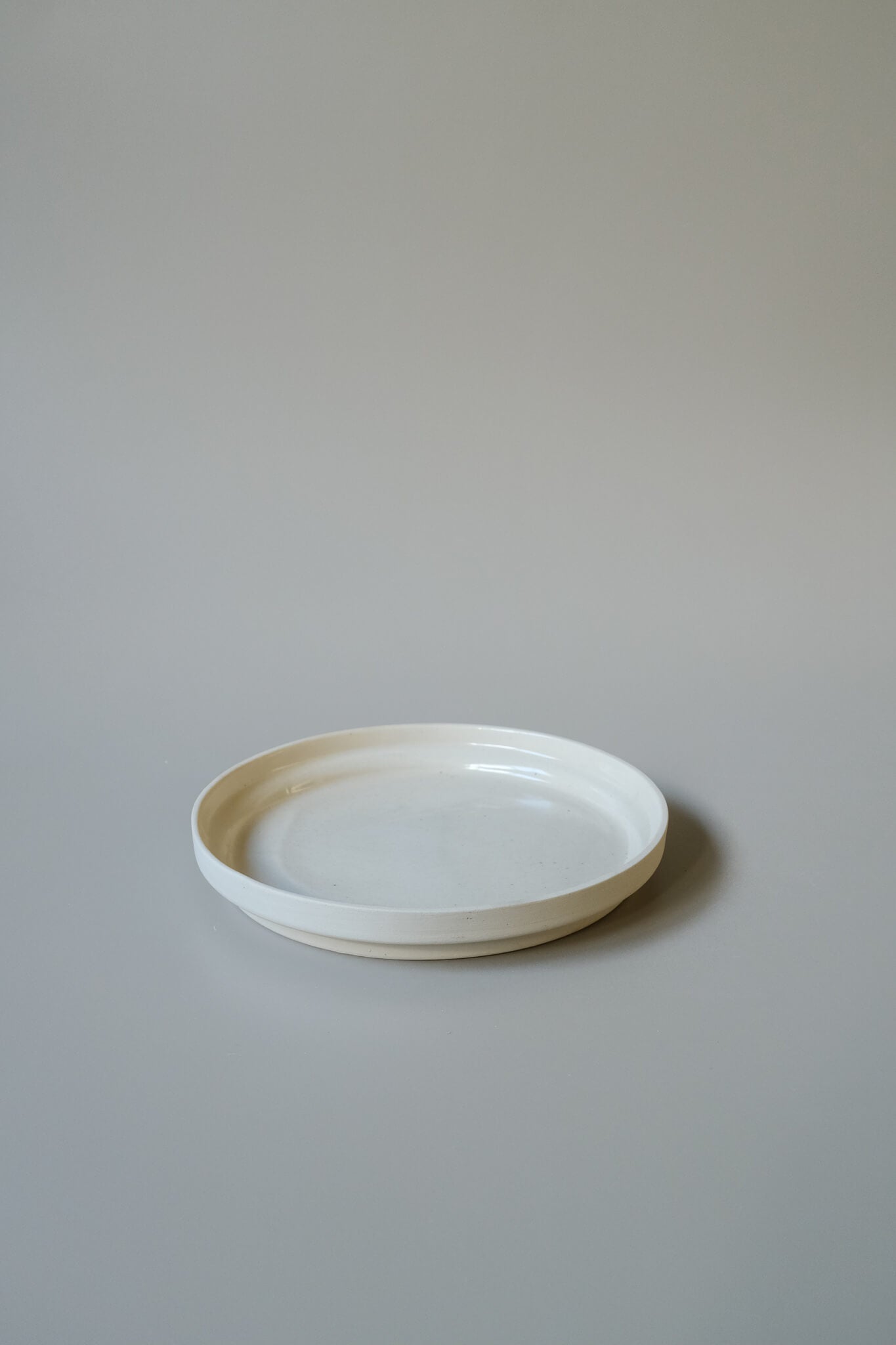 Edged Plate Teller in S